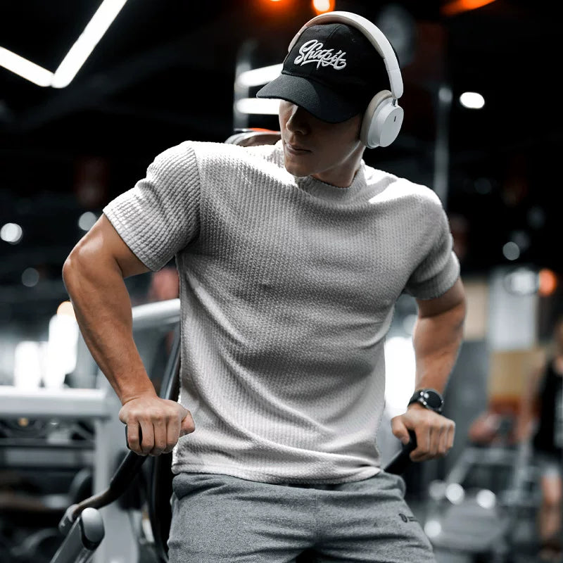 Heavy textured short sleeved men's T-shirt for sports, fitness, round neck, breathable, quick drying, muscle training, iron dog trend brand
